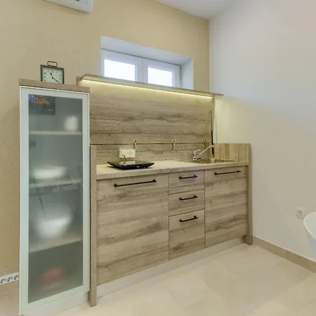 Majestic Kastel Stari With Terrace - Two Bedroom With Terrace Apartment Kastela