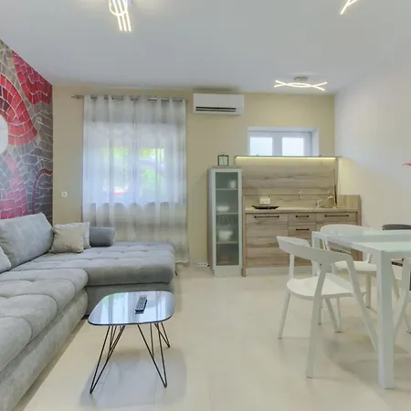 Majestic Kastel Stari With Terrace - Two Bedroom With Terrace Apartment Kastela