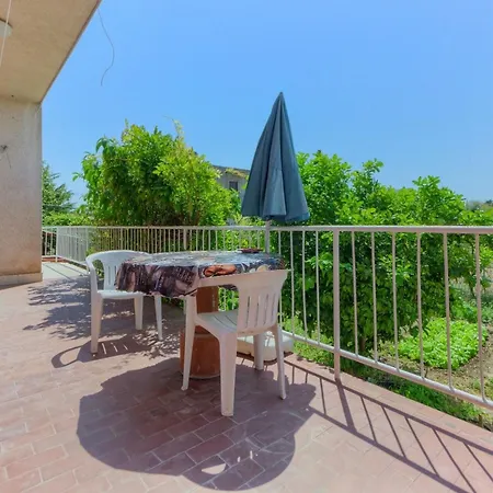Apartment Majestic Kastel Stari With Terrace - Two Bedroom With Terrace *